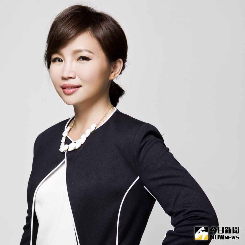 ▲保養天后柳燕老師秘技大公開。（圖／翻攝自柳燕老師FB）