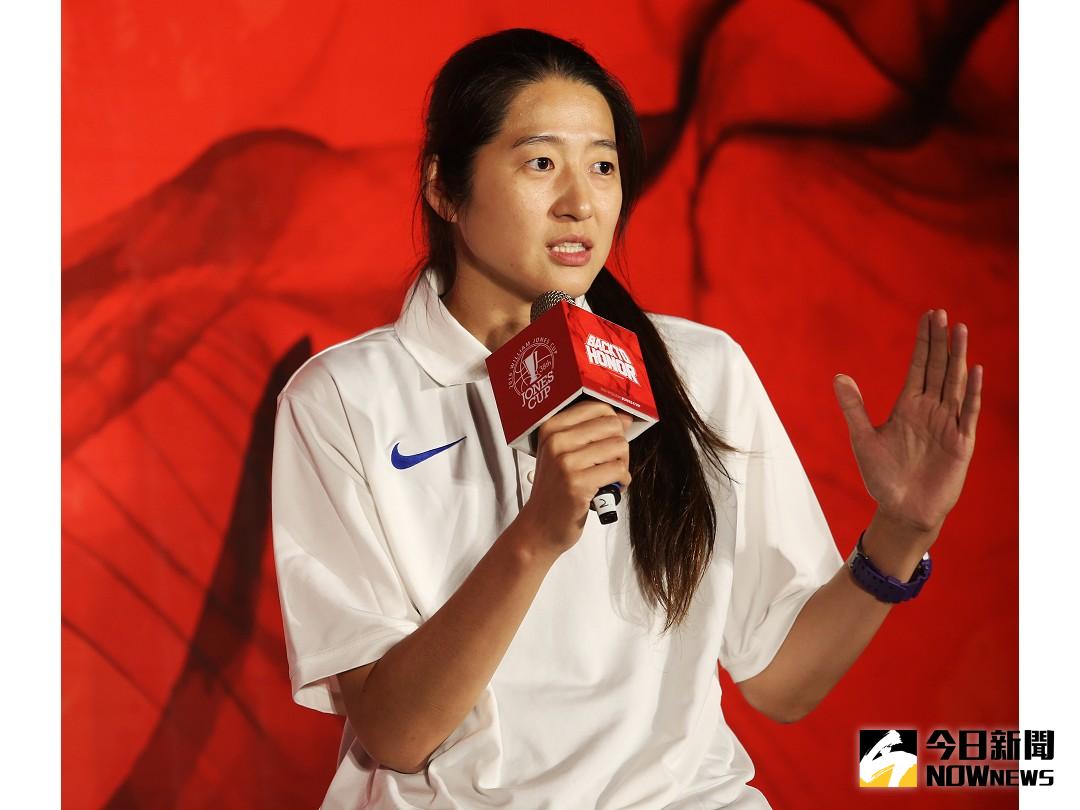 女籃中華白總教練鄭慧芸。（圖／中華籃協提供）