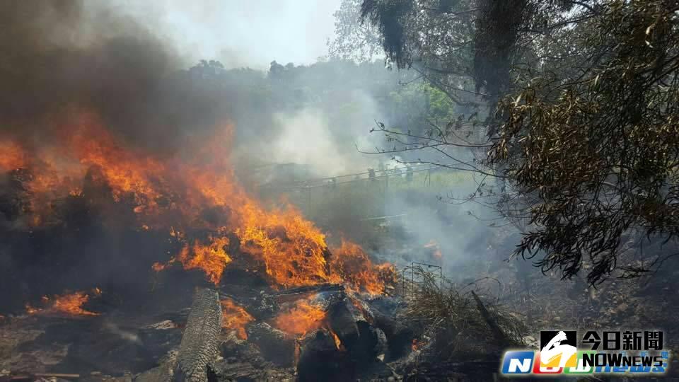 ▲嶺東科技大學寶文校區發生雜草火警，所幸無人員傷亡或財物損失。（圖／市議員張耀中提供2017.4.4）