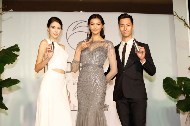 ▲名模林嘉綺擔任該品牌的開幕嘉賓。（圖／NOESA提供）