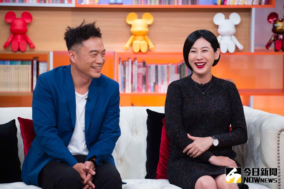 ▲張翰（左）爆料求婚過程，是全身赤裸站在浴室。（圖／TVBS提供，2017.4.18）