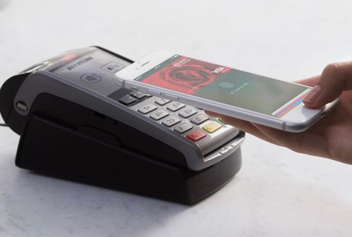 ▲已經完成綁定的Apple Pay、Google Pay、Samsung Pay及Garmin Pay，在實體店面使用感應付款，可正常使用。（圖／翻攝自蘋果台灣官網）