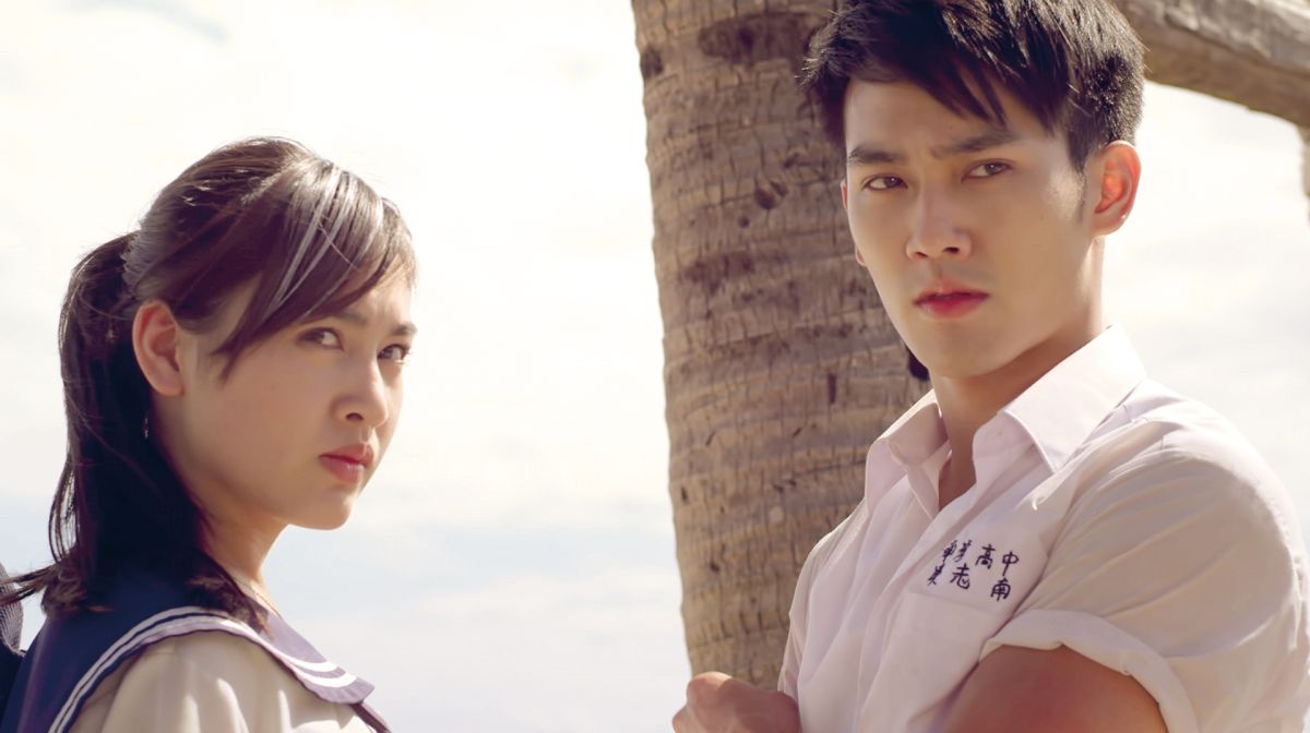 ▲趙雅芝的小兒子黃愷傑（右），首度擔綱電影男主角。左為王奕瑾。（圖／華影，2017.05.11）