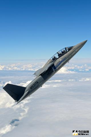 ▲德事隆雅蘭(Textron AirLand)公司的蠍式(Scorpion)攻擊機在英國進行試飛。（圖／翻攝自Textron AirLand）