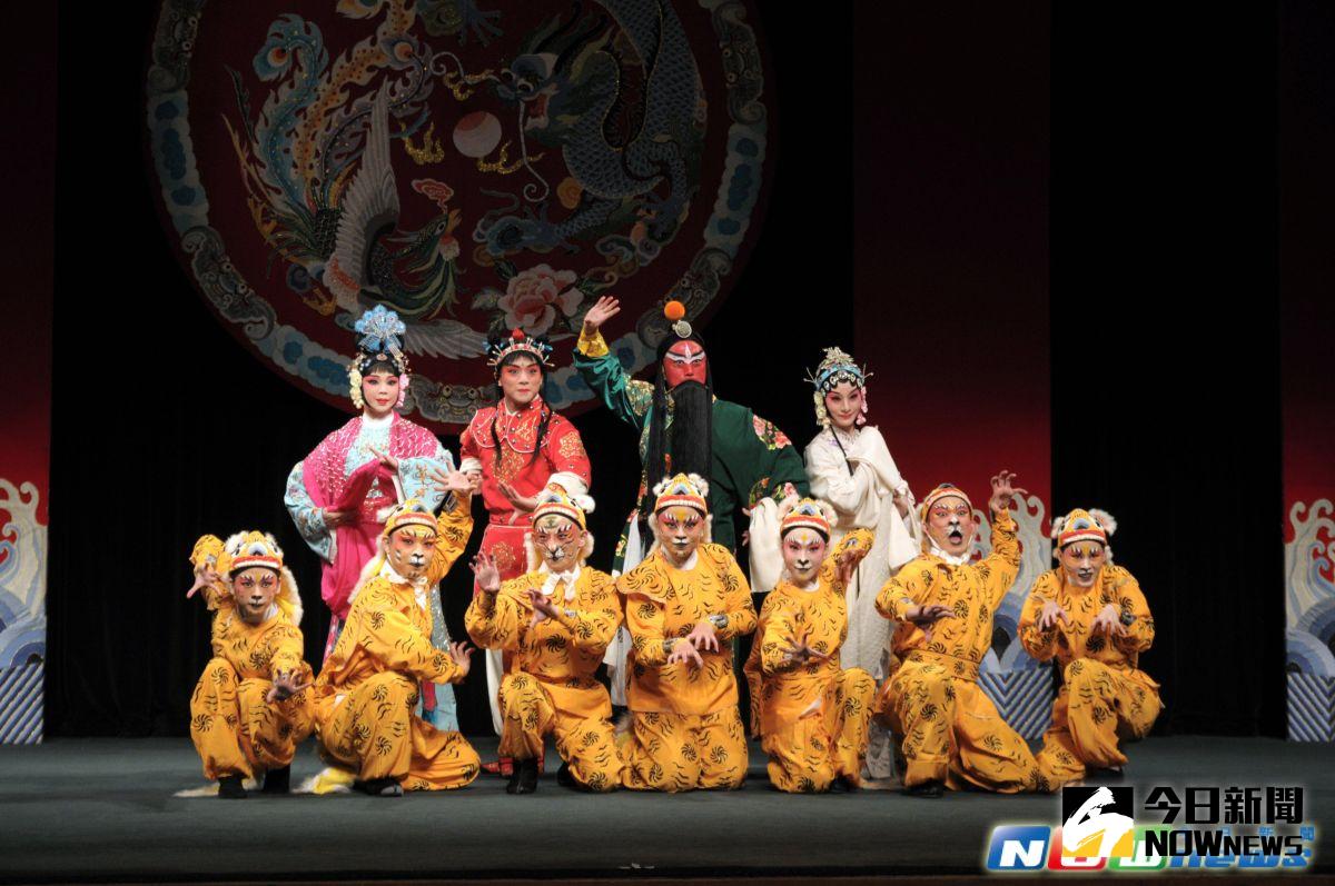 ▲辜公亮文教基金會主辦、台北新劇團演出的「李寶春精演新老戲」，此次將推出《知己》、《趙匡胤》和《寶蓮神燈》三齣經典的作品。（圖／辜公亮文教基金會提供，2017.5.09）