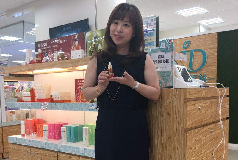 ▲佐登-KY（佐登妮絲）因應快時尚風潮，首度進駐寶雅推出「輕SPA」新型態服務，搶攻千億元商機。圖為佐登妮絲總經理陳佳琦。（圖／佐登妮絲提供）
