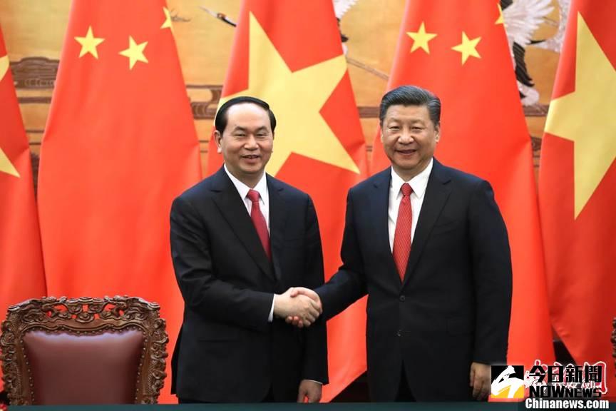 習近平會見越南國家主席陳大光。