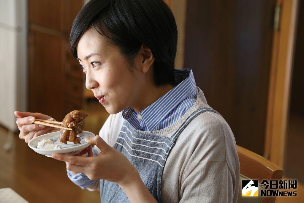 ▲豬腳是一青妙最愛的料理之一，其中更蘊含了母親無盡的愛。（圖／車庫娛樂，2017.05.11）