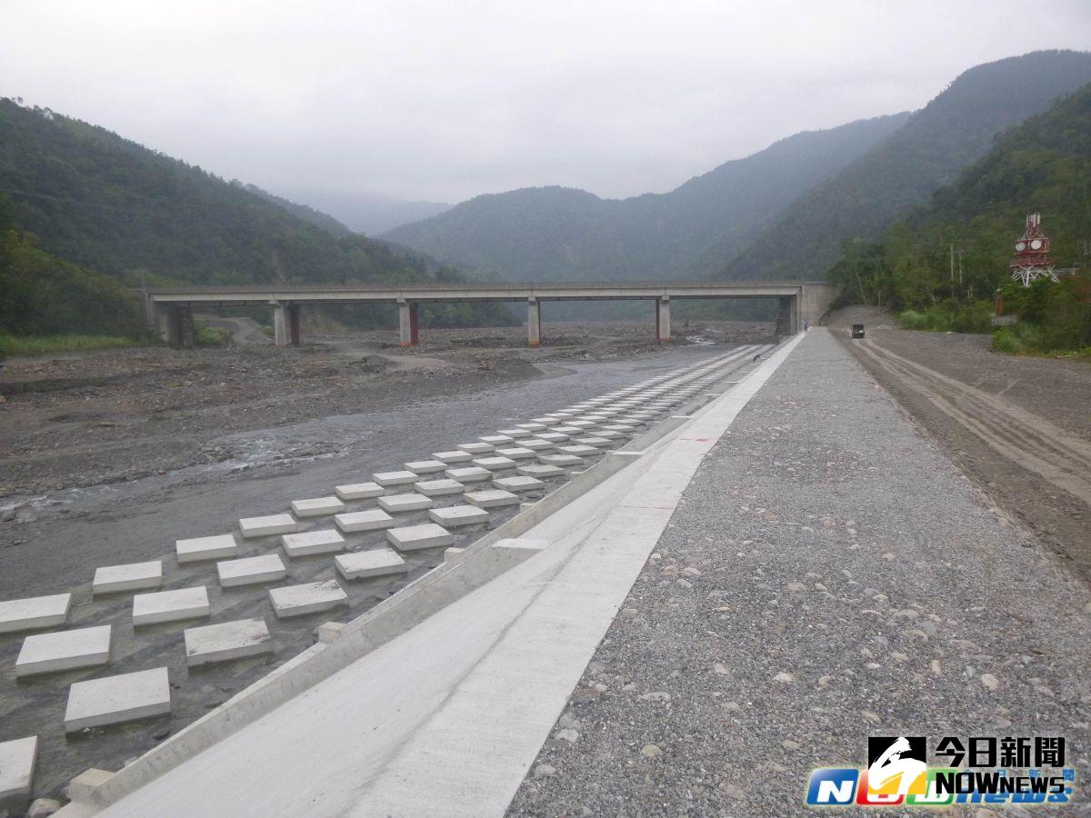 ▲土場堤防改善工程竣工。（圖／記者李清貴翻攝,2017.5.2）