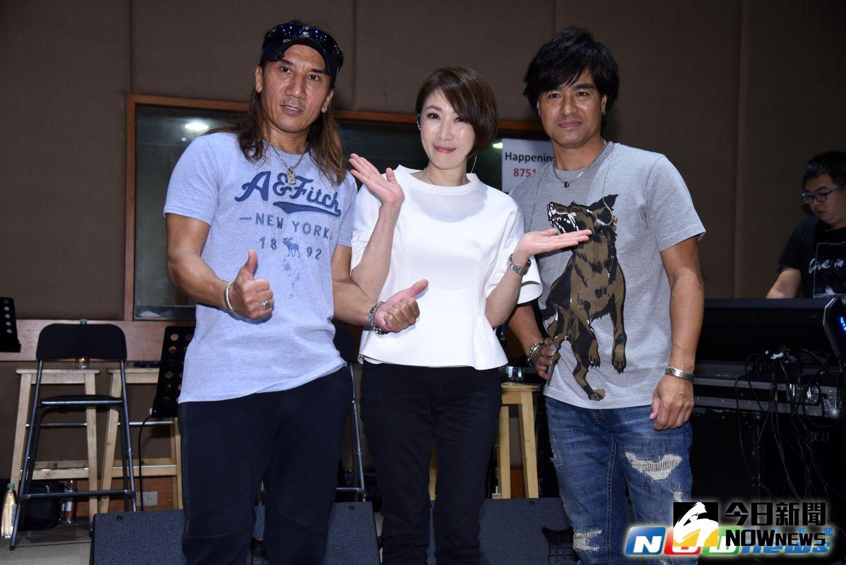 ▲李翊君、動力火車為『翊·往·情·深 2017演唱會』彩排歌曲。（圖／記者林柏年攝，2017.5.03）