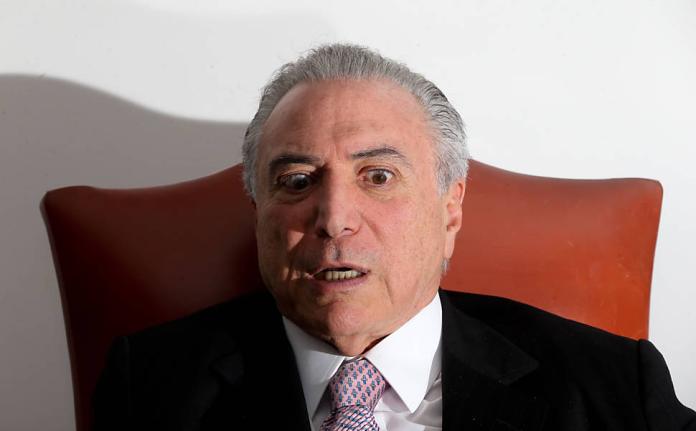 巴西一民眾在當地時間28日晚駕車衝撞總統官邸。（圖／翻攝自blog do mário magalhães）