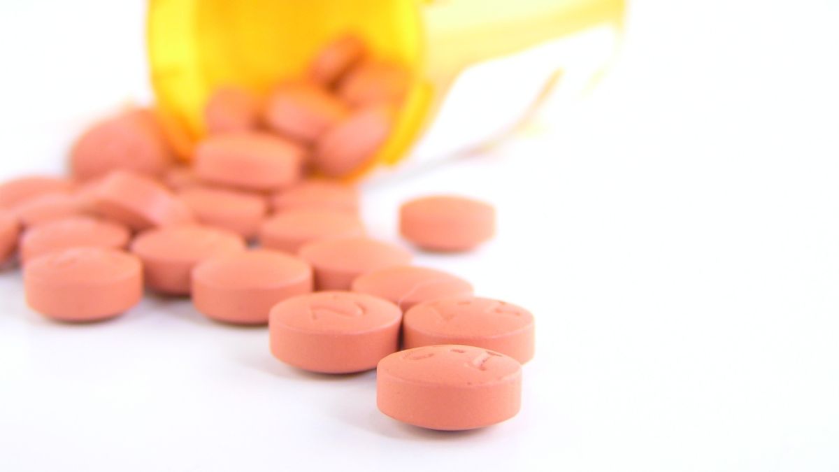 專家建議最好不要空腹時吃維他命（圖／取自Peapx）