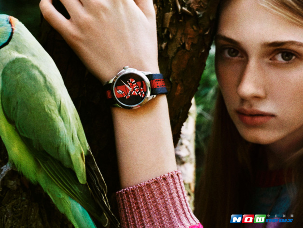 ▲精品腕錶吹奇幻風，珊瑚蛇爬上錶面。（圖／GUCCI\\)