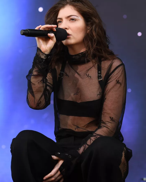 ▲蘿而（Lorde）16日發行了自己的第二張專輯《狂想曲》（Melodrama）。（圖／翻攝自BuzzeFeed）