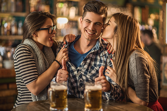 男人最讓女人心動的8個瞬間。