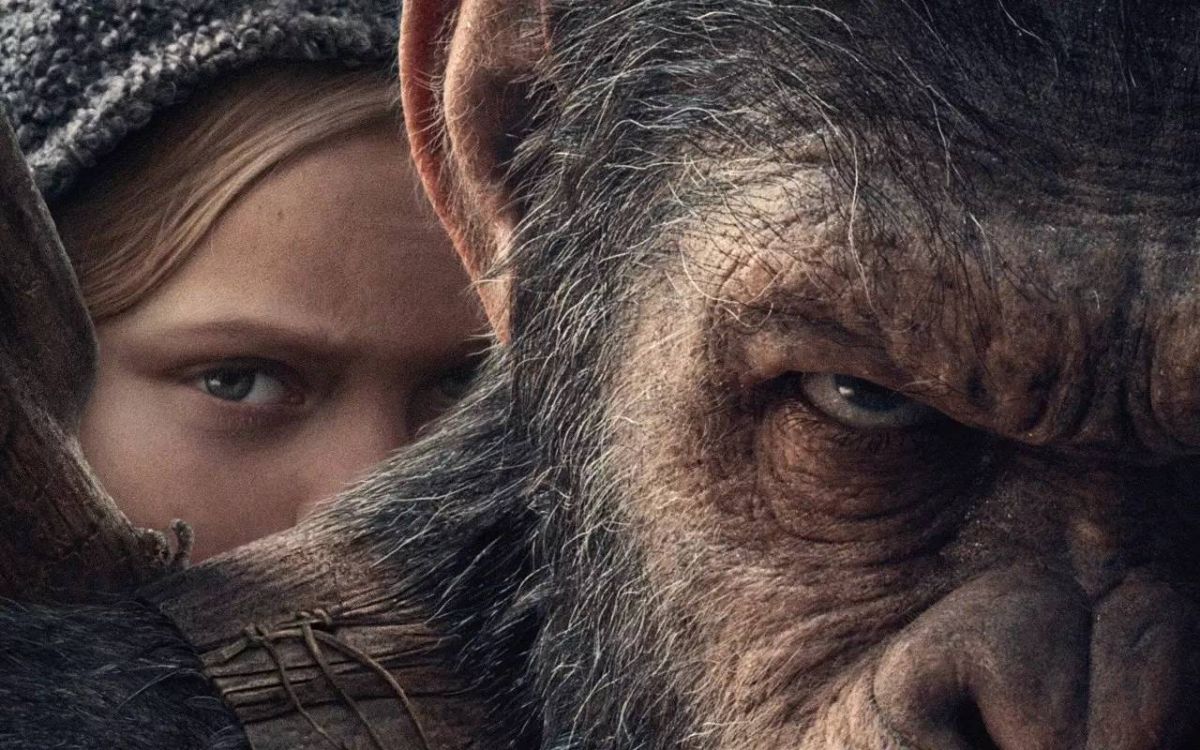 ▲這個神祕小女孩（右），將改變猩猩一族的命運。（劇照，2017.06.09）