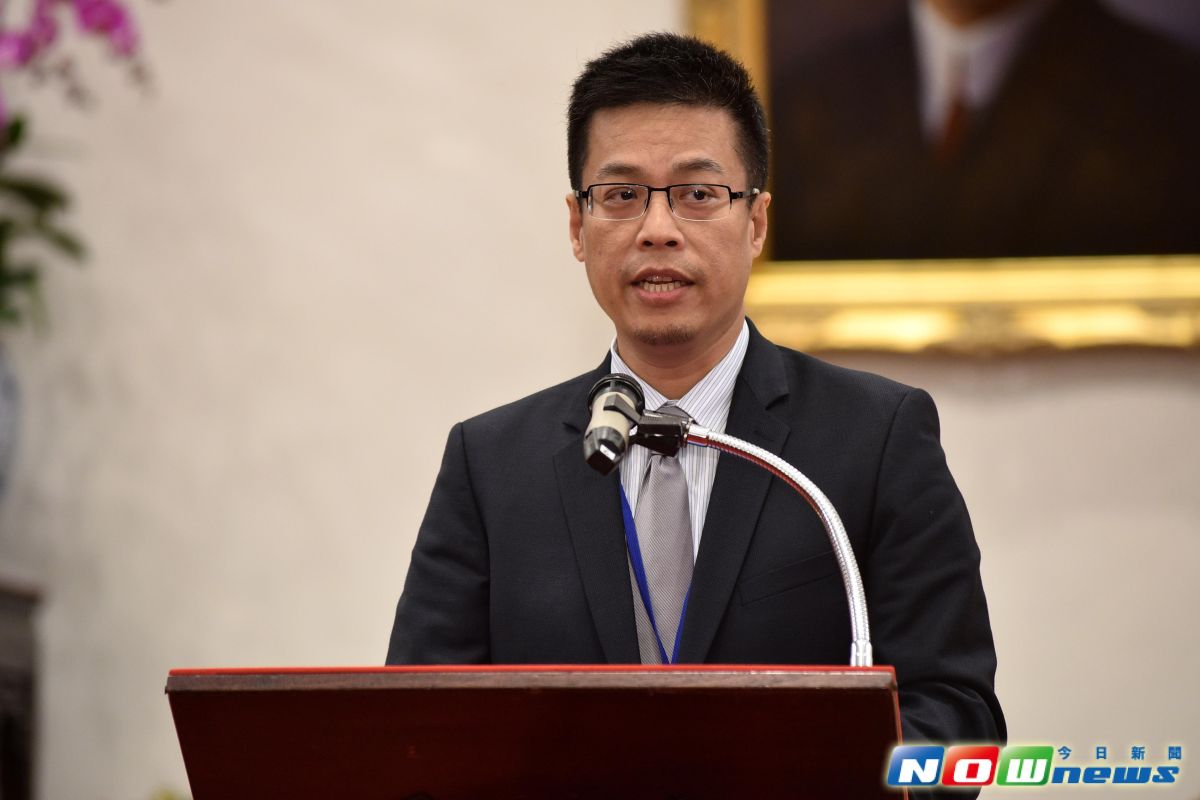 ▲年金改革相關法案三讀通過，總統府發言人黃重諺27日感謝國會朝野的努力。（圖／NOWnews）