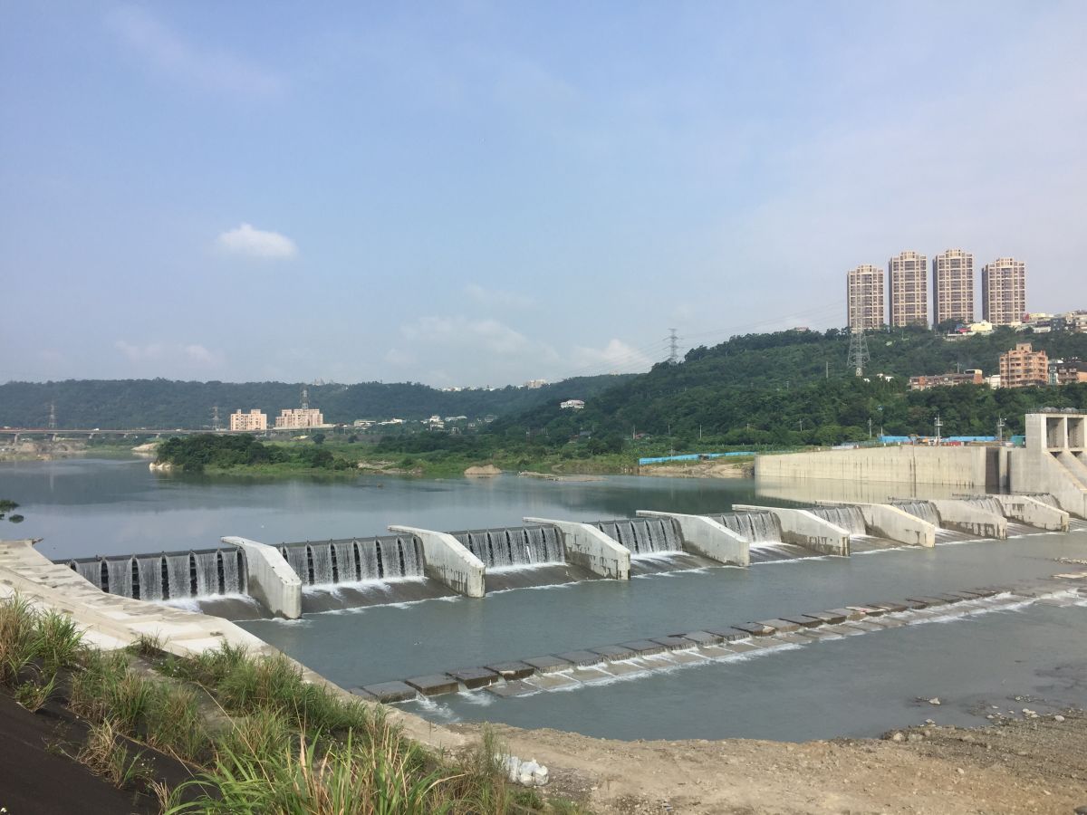 ▲經濟部水利署表示，中庄調整池是石門水庫及其集水區整治計畫的最後工程，在梅雨季及時發揮高濁度備援供水功能。（圖／水利署提供）