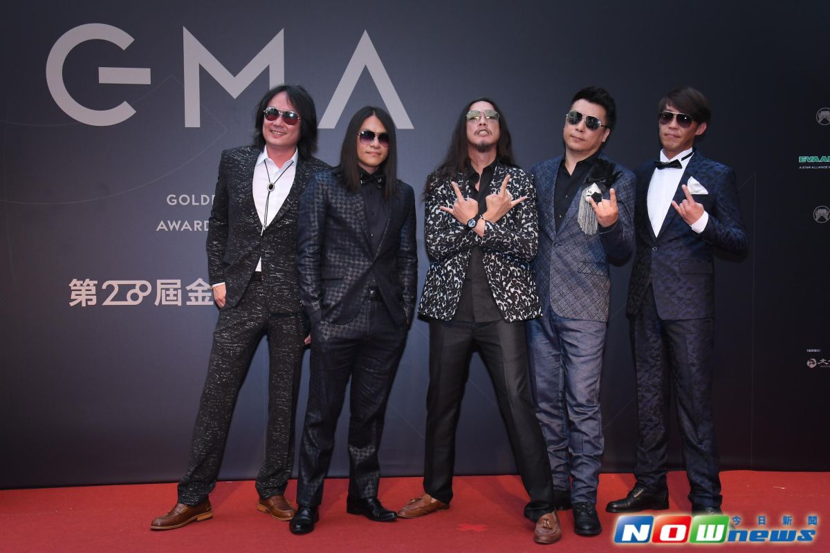 ▲董事長樂團盛裝出席第28屆金曲獎，還特別跟五月天「嗆聲」。（圖／攝影中心提供）