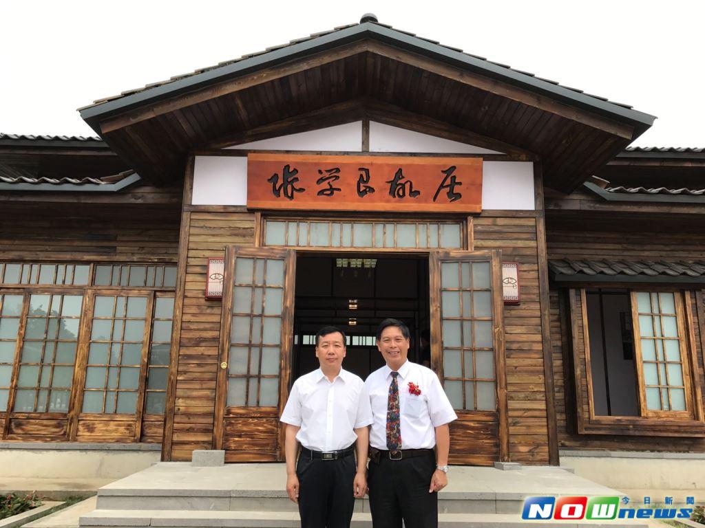 ▲遼寧省張學良文化園區開幕，新竹縣秘書長蔡榮光\\(右\\)代表參加典禮。（圖／新竹縣政府提供，2017.6.18）