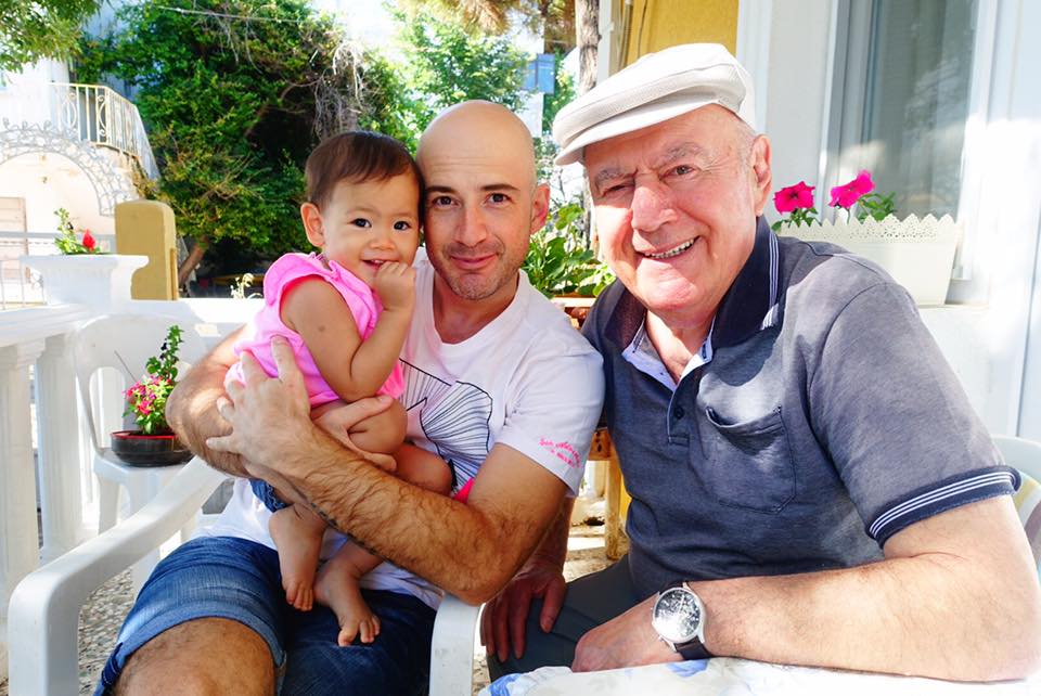 ▲吳鳳攜妻女回去土耳其，希望可以多陪伴父親。（圖／翻攝自吳鳳臉書，2017.06.18）