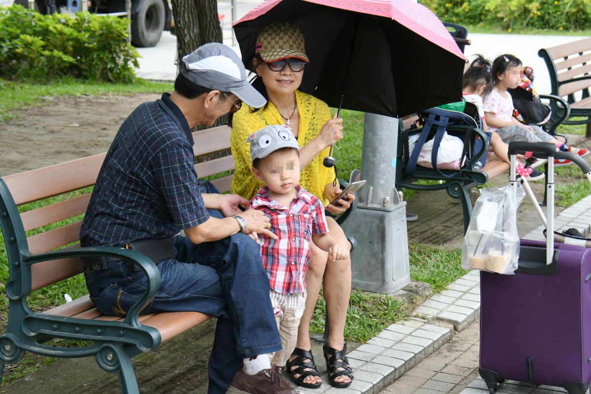 ▲內政部公布「108年簡易生命表」，國人平均壽命達80.9歲，再創新高。（圖／NOWnews資料照）