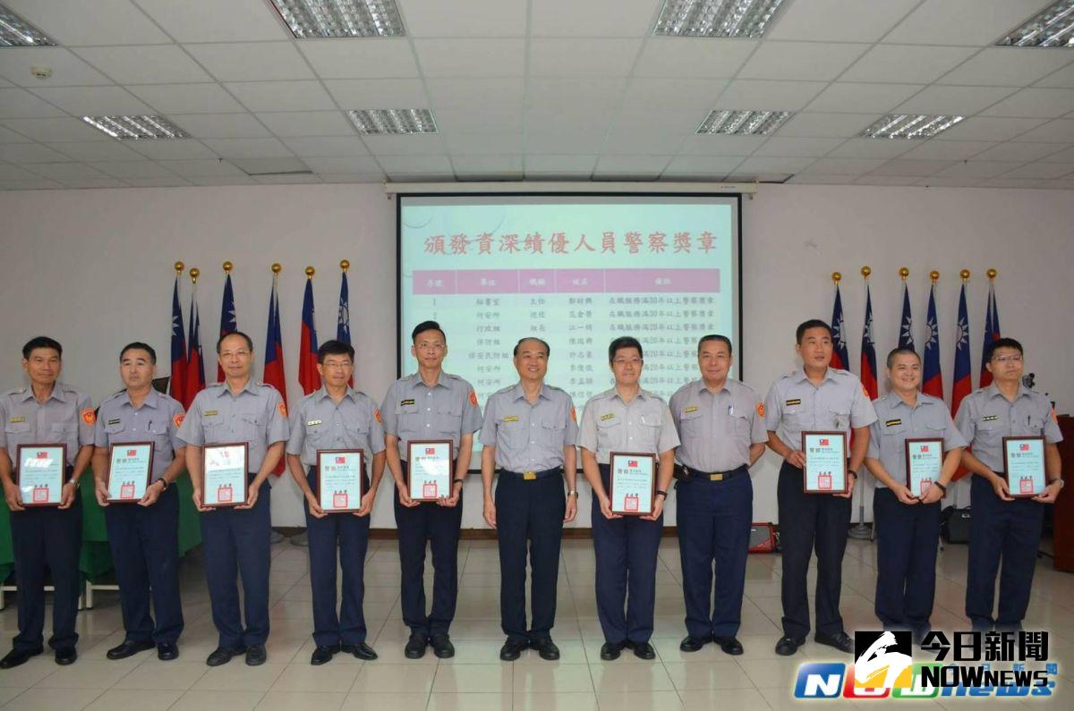 ▲台中市第六分局歡慶警察節，並頒獎資深服務同仁。（圖／記者鄧力軍2017.6.13）