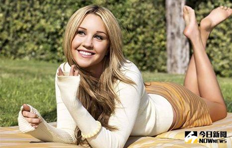 ▲亞曼達決心告別脫序人生，重新出發。（圖／翻攝自亞曼達臉書，2017.06.13）