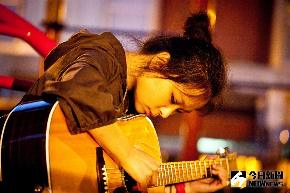 ▲余佩真即將展開演員與發片歌手的雙重身分。（圖／亞神音樂、神算劇組提供，2017.06.14）