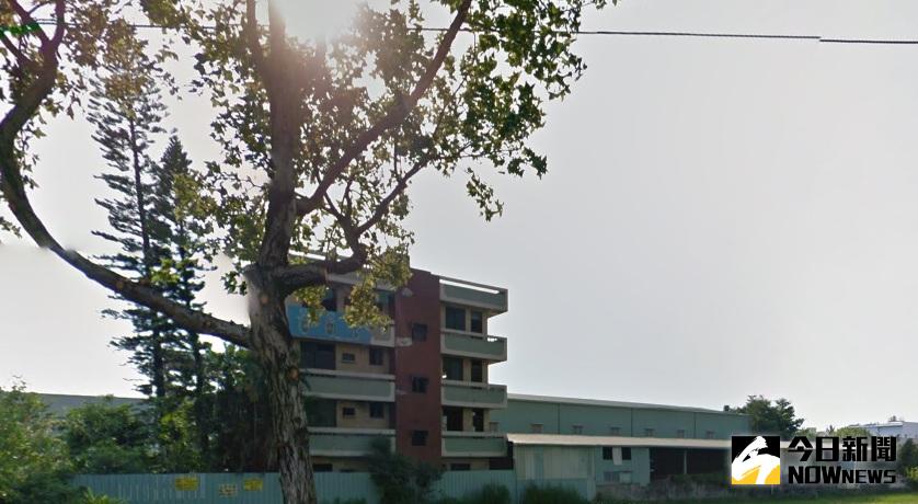 ▲台中烏日馬路旁鬼屋相當有名。（圖／翻攝自Google map）