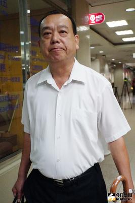 國防部前軍情局長葛廣明說，自己被控貪污的案子，完全是冤案，會努力平反，不讓一輩子的榮譽毀於一旦。中央社記者王揚宇攝　106年6月1日