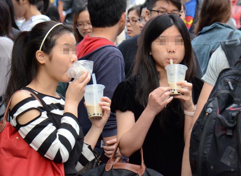 ▲手搖飲料多使用業務用牛奶調味。（圖／NOWnews資料照）