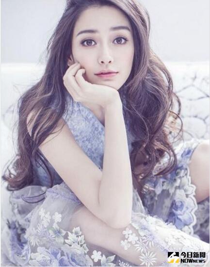 Baby公司新簽的藝人竟撞臉熱巴和Baby自己。