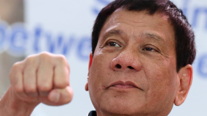 菲律賓總統杜特蒂自上任後便強力掃毒，當地時間30日，涉嫌販毒的菲律賓奧札米市市長帕洛吉諾格因拒捕被警方擊斃。（圖／翻攝自網路）