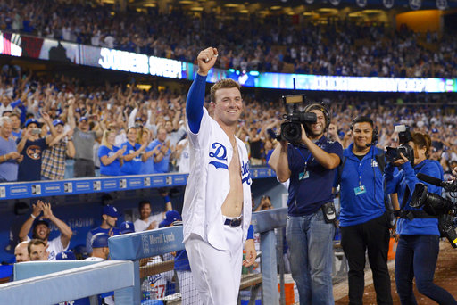 道奇隊推出新人「農夫哥」Kyle Farmer上場代打建功。（圖／美聯社／達志影像）