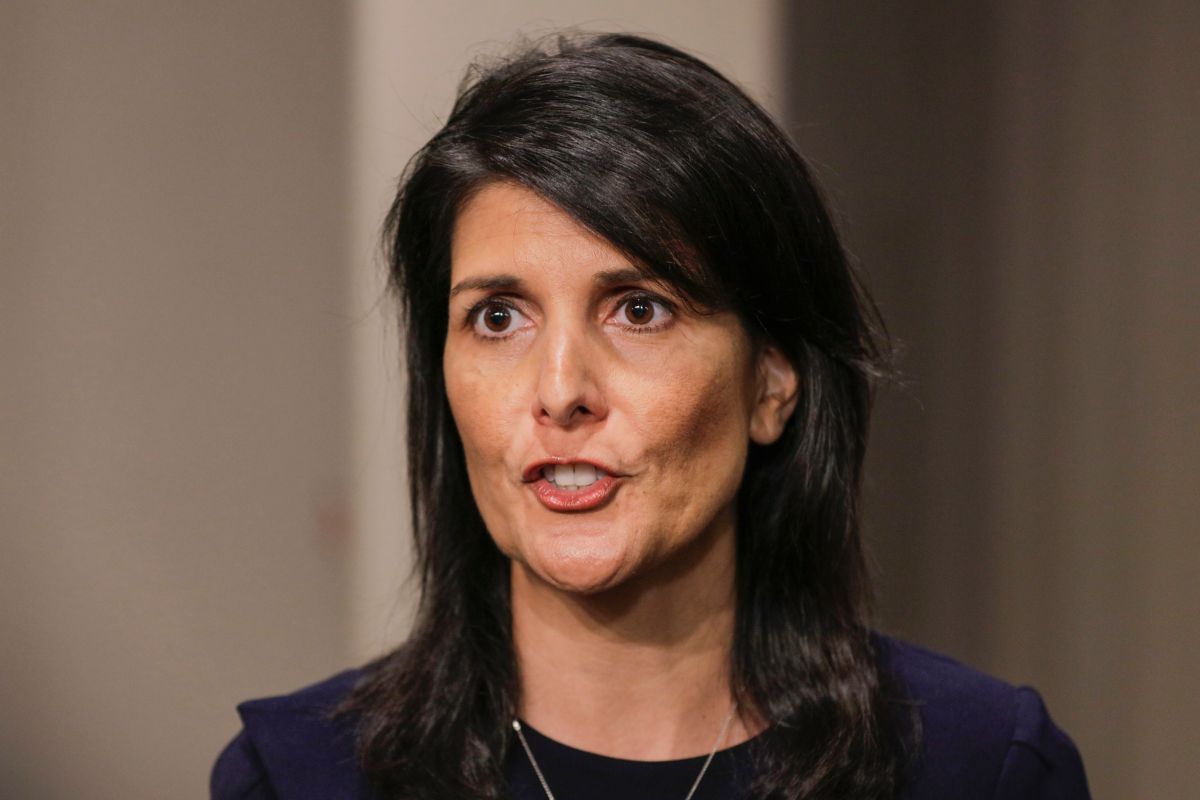 ▲2024共和黨總統候選人提名戰開跑，前美國駐聯合國大使海利今天來到第一站南卡羅來納州時，呼籲共和黨人拋下「迂腐的想法」和「過氣的名號」，隱晦抨擊前總統川普。（圖／達志影像／美聯社 ）