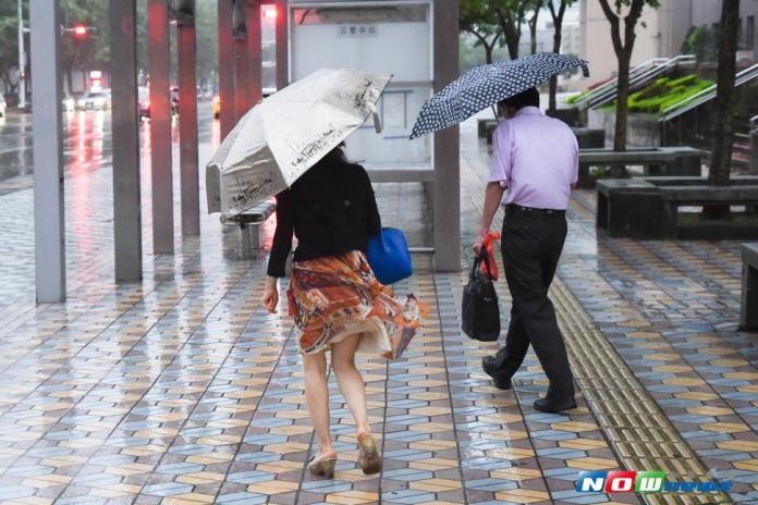 南台灣仍須嚴防豪大雨。（圖／NOWnews資料照）