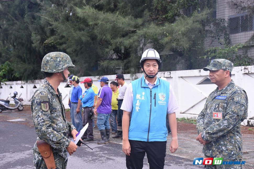 花蓮市長魏嘉賢感謝花防部派遣人力支援清理花蓮市容（圖／花蓮市公所提供,2017.07.30）
