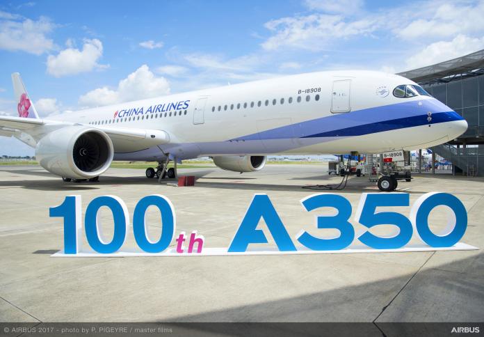 雪梨機場空橋誤觸華航A350新機　航班延誤16小時
