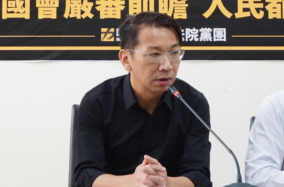 立法院決議將韓男移送法辦，卻遭國民黨批評是「大砲打小鳥」。對此，時代力量立委徐永明25日在臉書表示，這根本是始作俑者的國民黨在卸責，做賊喊捉賊。（圖／NOWnews資料照）