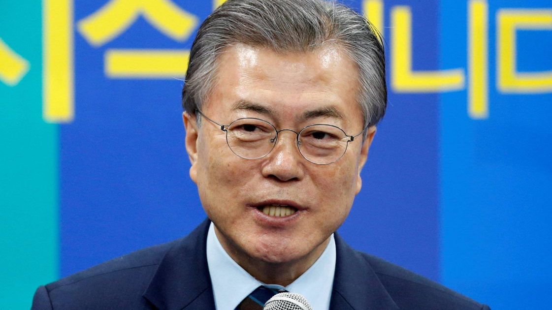 南韓總統文在寅24日再次呼籲北韓作出參加2018平昌冬季奧運的決定。（圖／翻攝自metro.us）