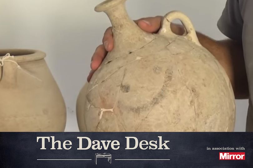 ▲最古老的emoji，在土耳其的陶罐上。（圖／翻攝自鏡報）