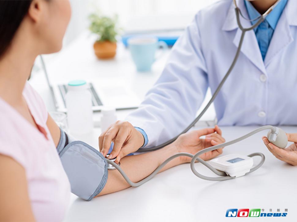 ▲根據行政院主計總處國情統計通報指出，現在台灣社會進入醫療普及化時代，醫護人員數逐年成長。（圖／NOWnews資料照）