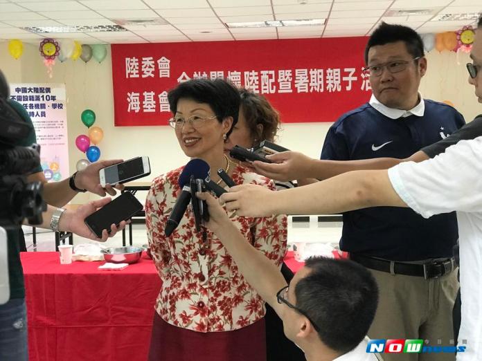 陸委會主委張小月表示，目前正在研擬放寬陸配親屬來台探親的規定。（圖／呂晏慈攝 , 2017.07.21）