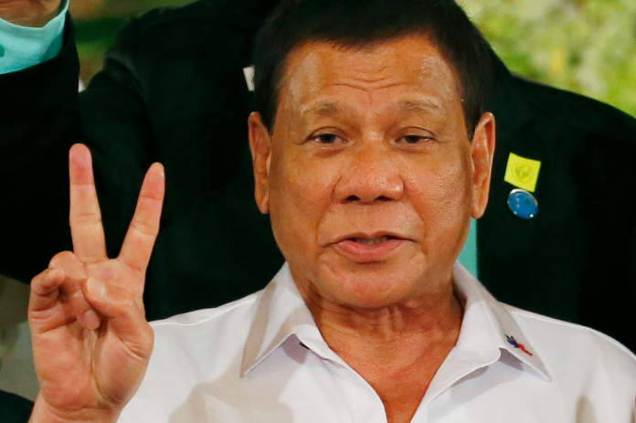 菲律賓延長戒嚴，總統杜特蒂的4名隨扈19日遭疑似共產黨叛亂分子槍擊受傷。（圖／達志影像／美聯社）