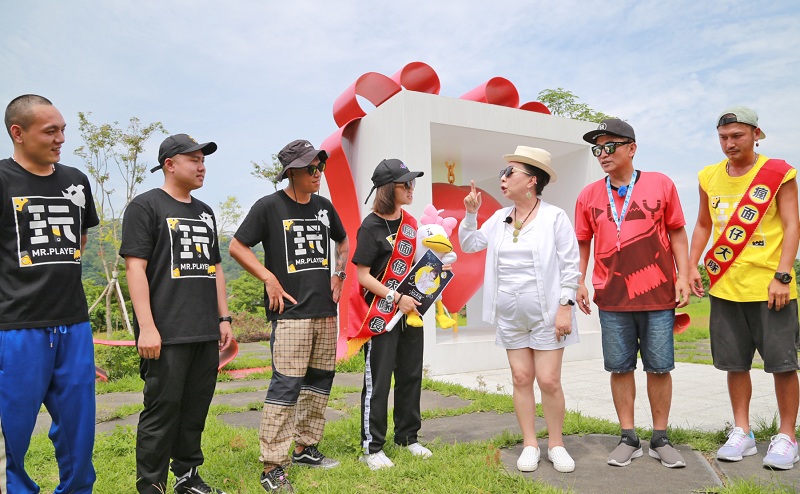 嘉義縣政府為推展觀光旅遊，特別情商知名的「綜藝玩很大」製作小組錄製節目（圖／記者陳鐘聲翻攝 , 2017.07.18）
