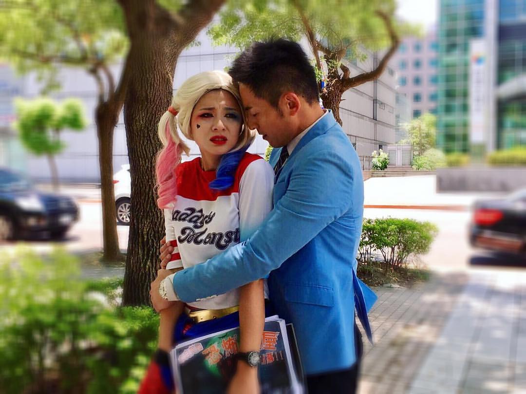 趙駿亞擁抱打扮成「小丑女」的李燕。（圖／翻攝自趙駿亞˙駿臨天下粉絲部，2017.07.18）