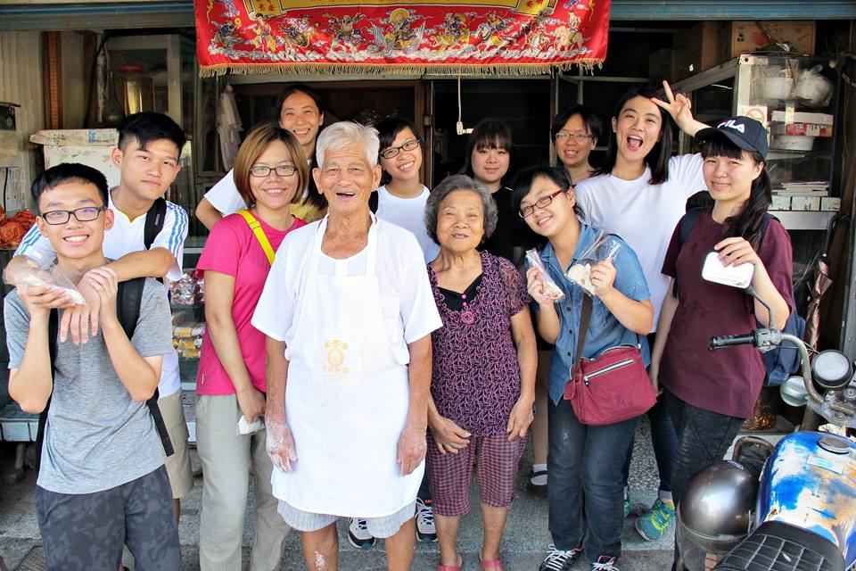 地利小食遊程充滿吸引力，是遊客的最愛之一。（圖／南市觀旅局提供，2017.07.18）