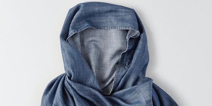 ▲美國服飾大廠推出伊斯蘭婦女頭巾，廣受好評。（圖／翻攝自Elite Daily）
