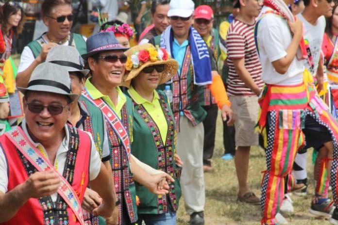 觀音區豐年祭登場，原民族人感謝祖靈保佑族人耕作一整年之收穫及對祖靈虔誠的敬仰。（圖／桃園市政府提供 , 2017.07.16）